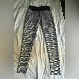 Black and White Patterned Leggings